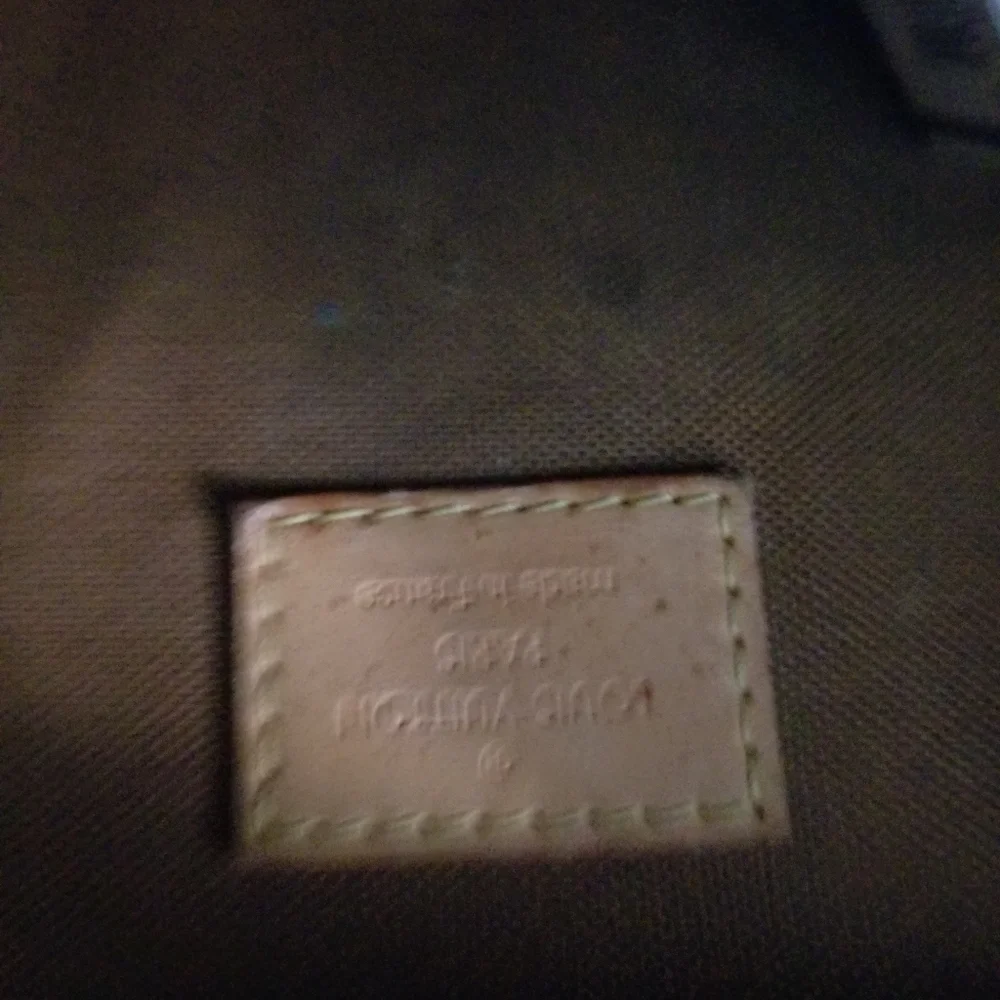 LV back pack - Picture 4 of 5